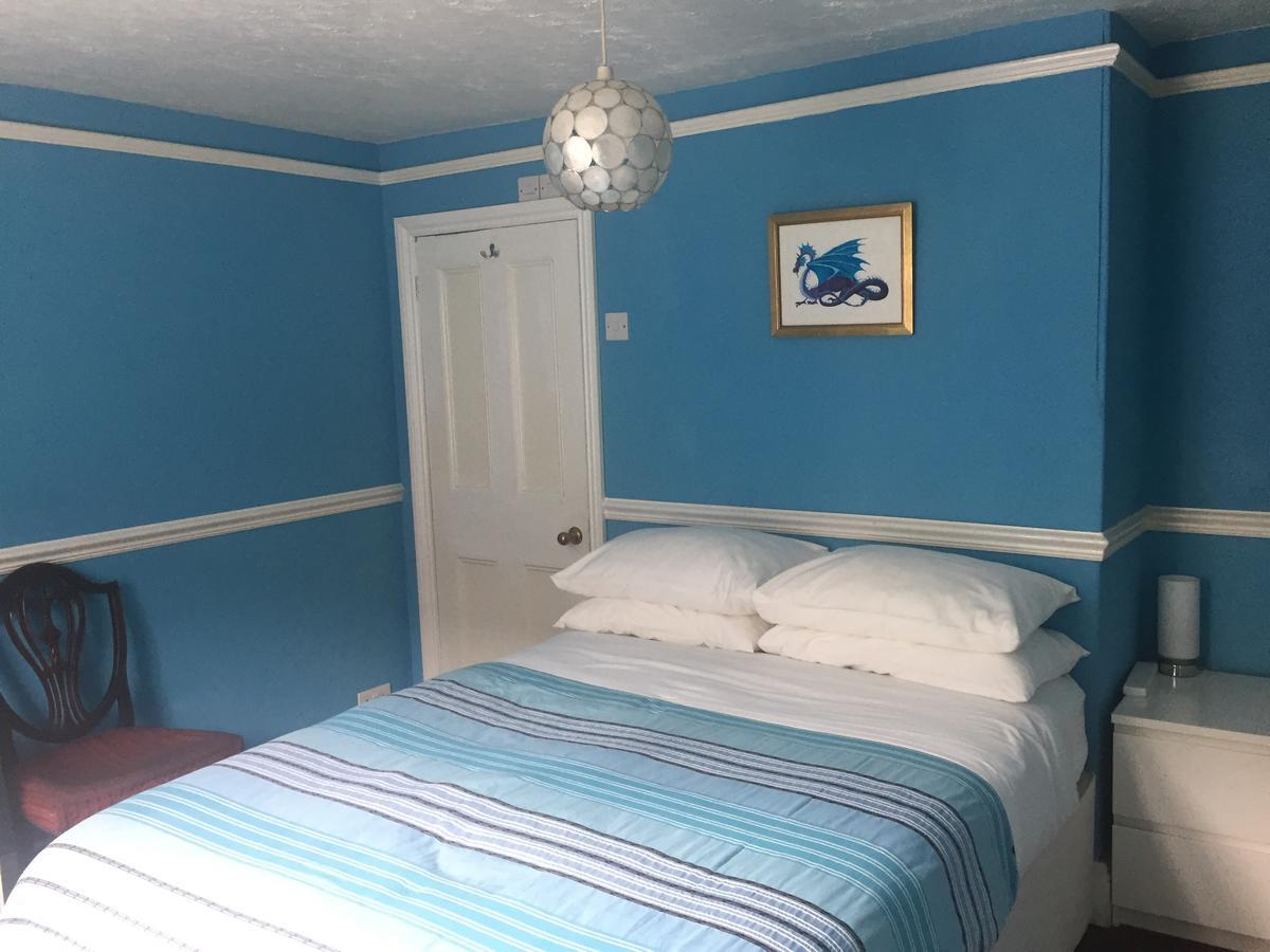 Pewsey Circles Guest House מראה חיצוני תמונה